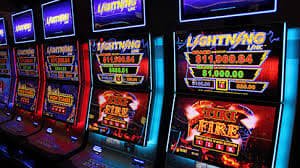 Sports and casino-style entertainment sections shown within 2444 navigation